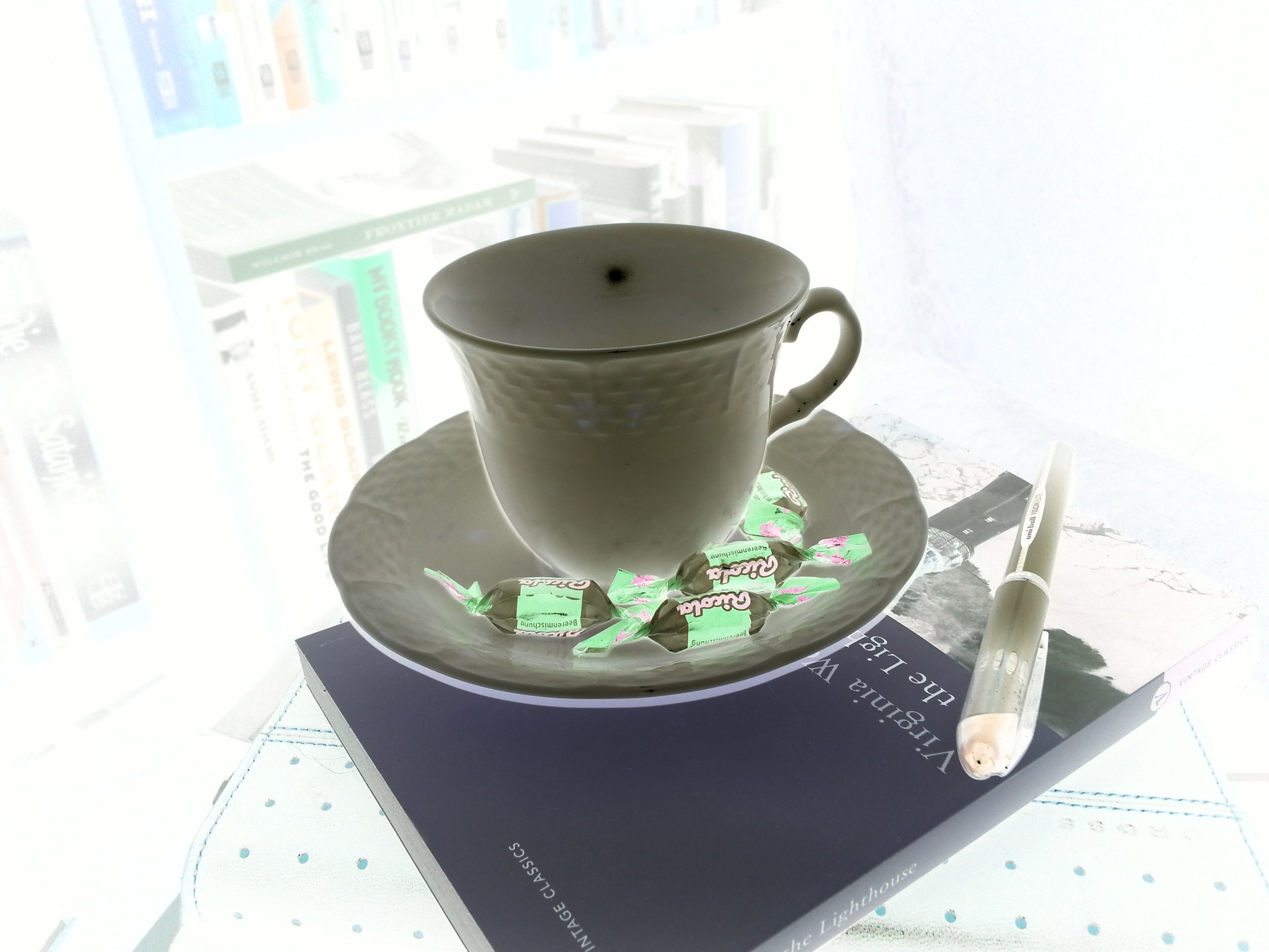 Concrete beauty in the midst of delirium. 